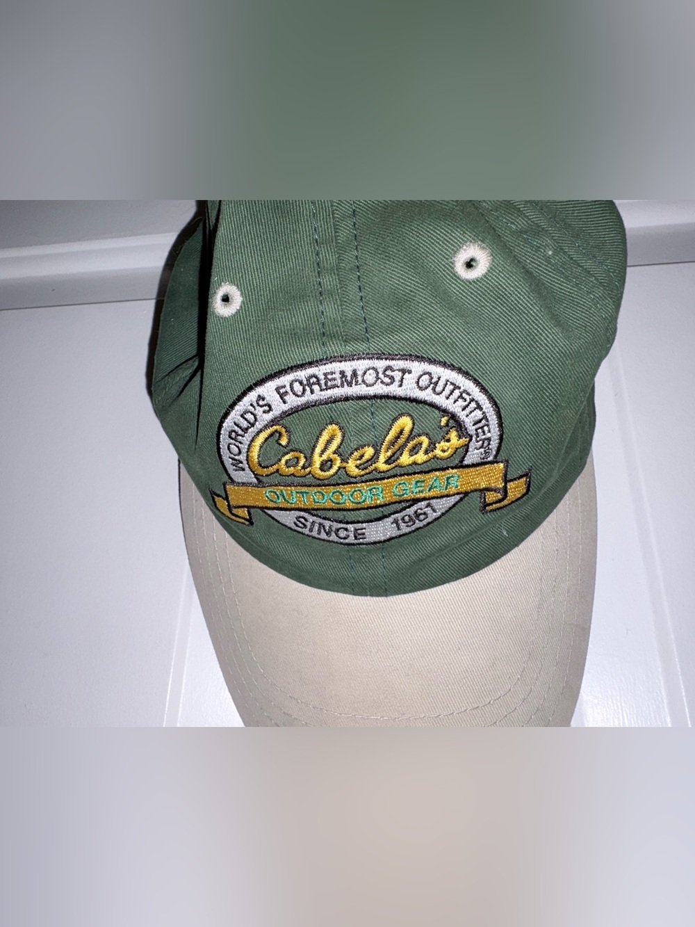 Vintage Cabela's Green and Khaki Outdoor Gear Embroidered Cap